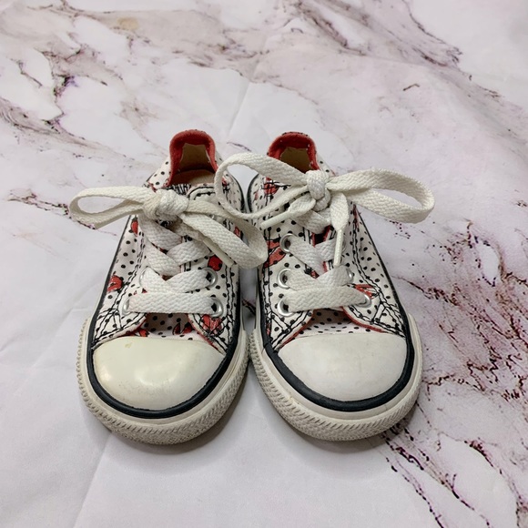 Baby LadyBug Converse - Picture 1 of 4